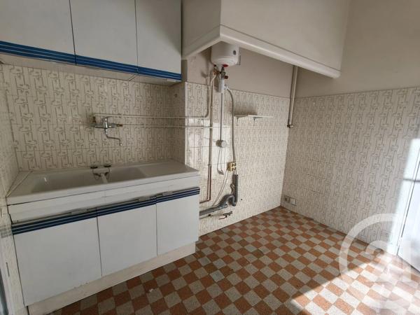 Appartement F3 à vendre  3 pièces - 66,19 m 2   MARSEILLE  - 13004