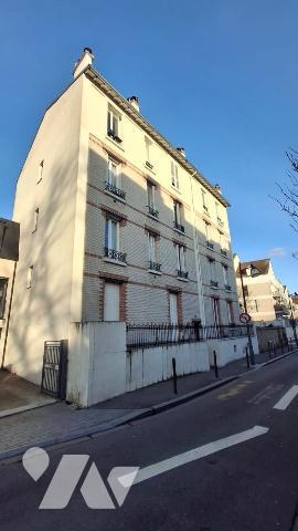 Sur la commune de LE PERREUX SUR MARNE (Val de Marne) Appartement de 2 pièces+ cave