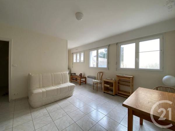 Appartement F1 à vendre  1 pièce - 27 m 2   QUIBERON  - 56