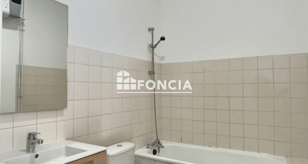 À vendre Studio 38 m² - Vienne 38200