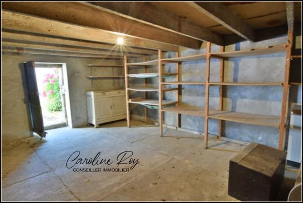 Mouzillon (44330) MOUZILLON Maison de plain-pied de 159 m² hab avec jardin d'environ 1119 m 4 chambres - véranda - garage.