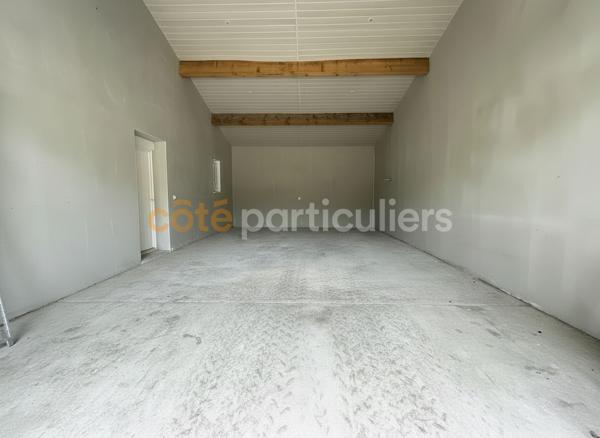 Vente
                Maison265 m² - 7 Pièces -
                    La TREMBLADE (17390)