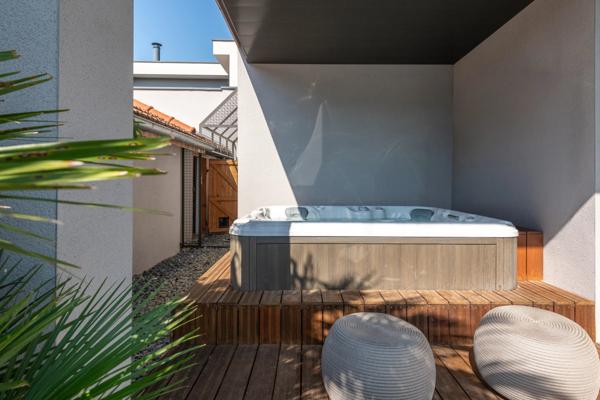 EXCLUSIVITÉ – SAINTE-FOY-LÈS-LYON | Propriété d’architecte par Vieillard de 220 m²