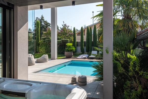 EXCLUSIVITÉ – SAINTE-FOY-LÈS-LYON | Propriété d’architecte par Vieillard de 220 m²