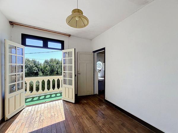 À vendre - Deux maisons avec VUE MER à Larmor Plage