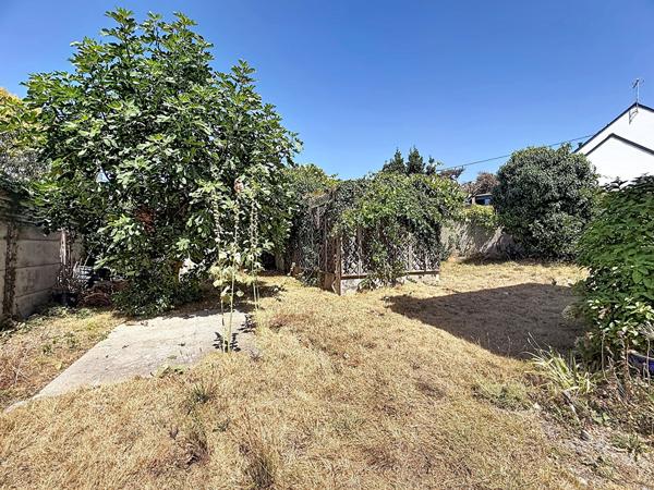 À vendre - Deux maisons avec VUE MER à Larmor Plage