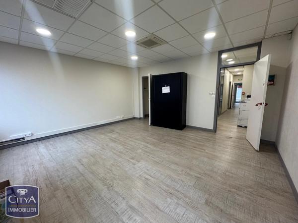 Local commercial à vendre 164m² Le Mans (72000)