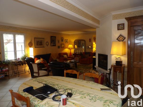 Maison à vendre 5 pièces 235 m² Saintigny