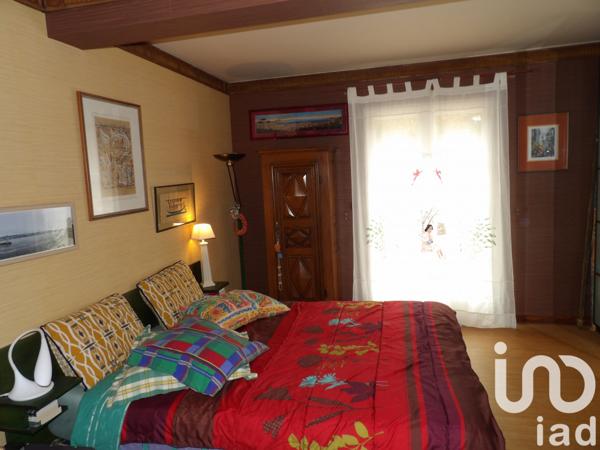 Maison à vendre 5 pièces 235 m² Saintigny