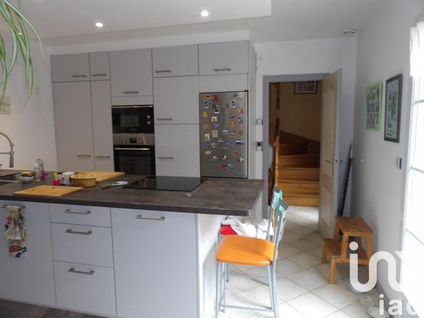 Maison à vendre 5 pièces 235 m² Saintigny