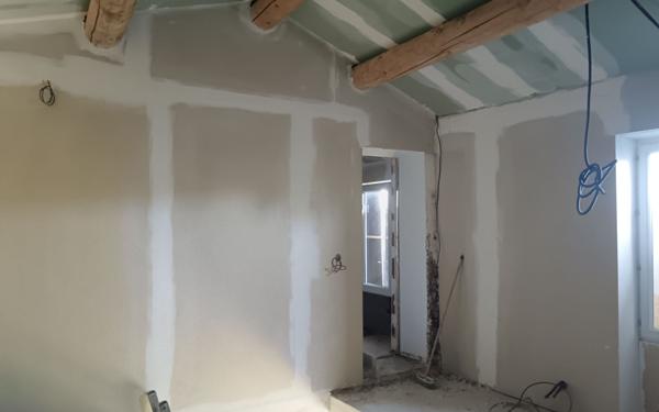 Maison à vendre    3 pièces •  Mallemort