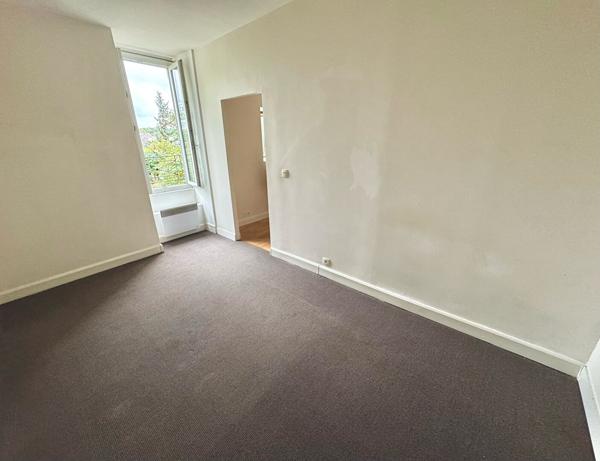 Appartement 2 pièces de 31 m² à Étampes, à 200 m de la Place de l'Hôtel de Ville