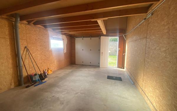 Maison à vendre    4 pièces • 83,42 m2 Saint-Léonard-de-Noblat