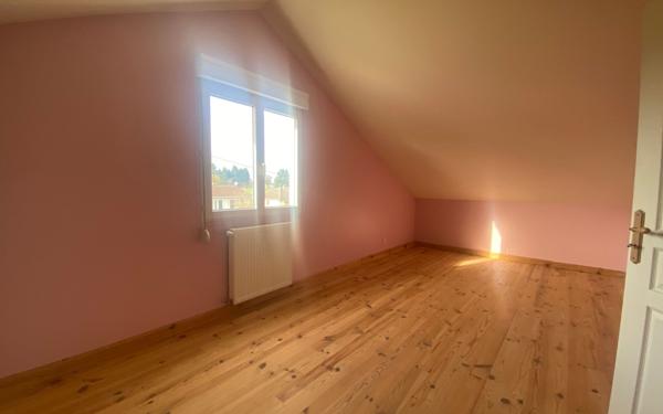 Maison à vendre    4 pièces • 83,42 m2 Saint-Léonard-de-Noblat