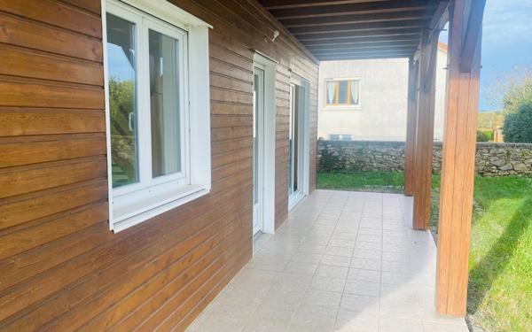 Maison à vendre    4 pièces • 83,42 m2 Saint-Léonard-de-Noblat