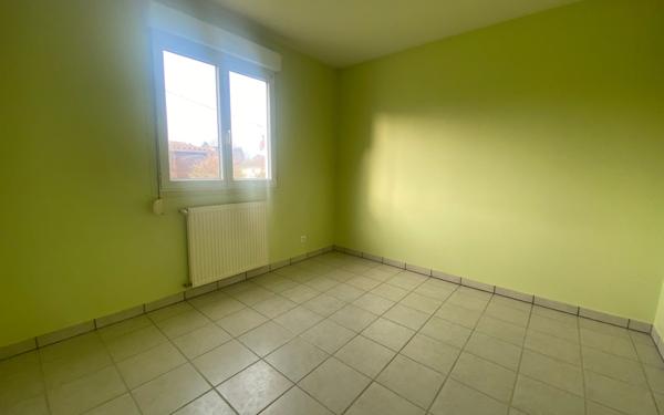 Maison à vendre    4 pièces • 83,42 m2 Saint-Léonard-de-Noblat