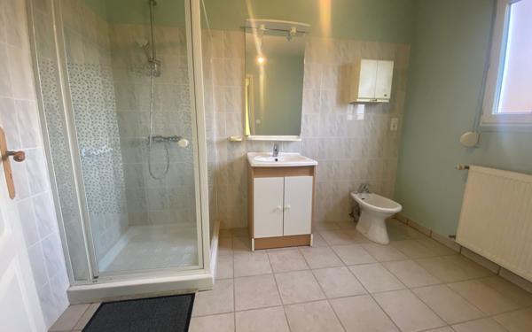 Maison à vendre    4 pièces • 83,42 m2 Saint-Léonard-de-Noblat