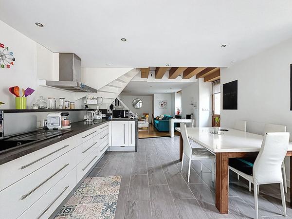 Maison à vendre en plein centre de Chateau-gontier - 3 chambres - Avec une petite cour