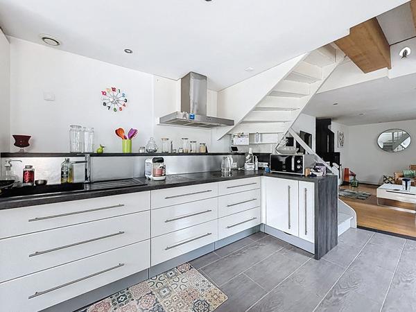 Maison à vendre en plein centre de Chateau-gontier - 3 chambres - Avec une petite cour