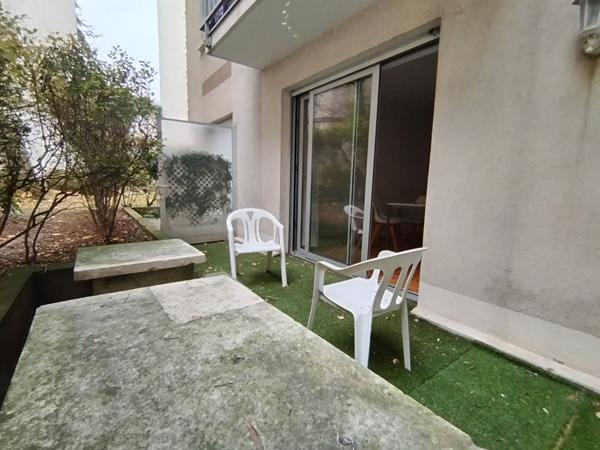 STUDIO MEUBLE - RUE DUHESME PARIS 18EME