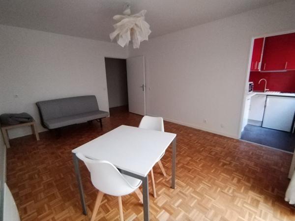 STUDIO MEUBLE - RUE DUHESME PARIS 18EME