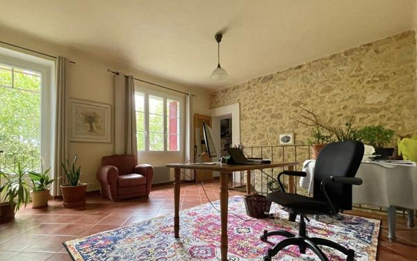 Maison à vendre    7 pièces •  Mallemort