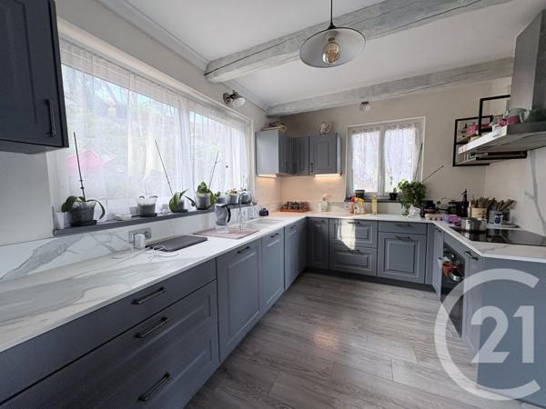 Maison à vendre  6 pièces - 193,40 m2 ST MITRE LES REMPARTS - 13