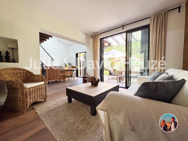 Maison
         3 pièces
        - 40 m² Exclusivité 270 000 € *