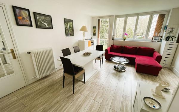 Appartement à vendre    4 pièces • 67,95 m2 Antony