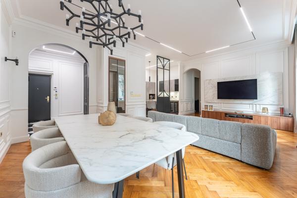 Lyon (69006) Lyon 6 – Parc Tête d’Or – T4 141m² – 3 Chambres – Rénové – DPE B