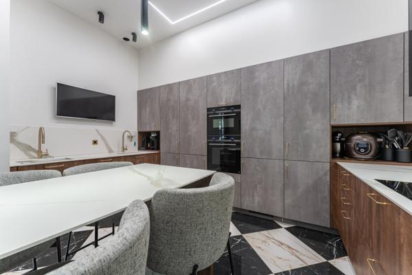 Lyon (69006) Lyon 6 – Parc Tête d’Or – T4 141m² – 3 Chambres – Rénové – DPE B