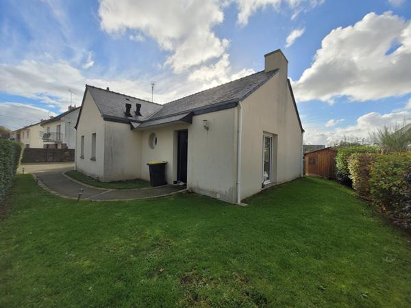 Maison de plain-pied PLOUHA proche centre - 3 pièces 87m²