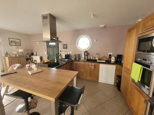 Maison de plain-pied PLOUHA proche centre - 3 pièces 87m²