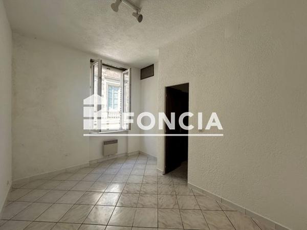 Location Studio 34.24 m² - 10 RUE DES FRERES CLAVET Villeneuve-sur-lot 47300