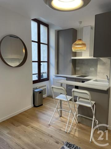 Immeuble à vendre  140 m 2   BORDEAUX  - 33