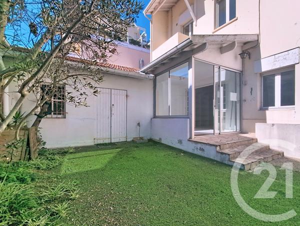 Immeuble à vendre  140 m 2   BORDEAUX  - 33