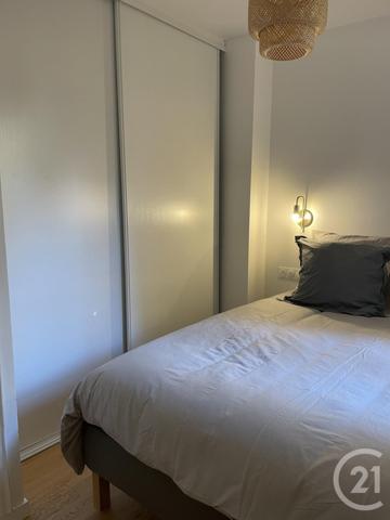 Immeuble à vendre  140 m 2   BORDEAUX  - 33