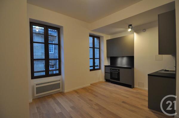 Immeuble à vendre  140 m 2   BORDEAUX  - 33