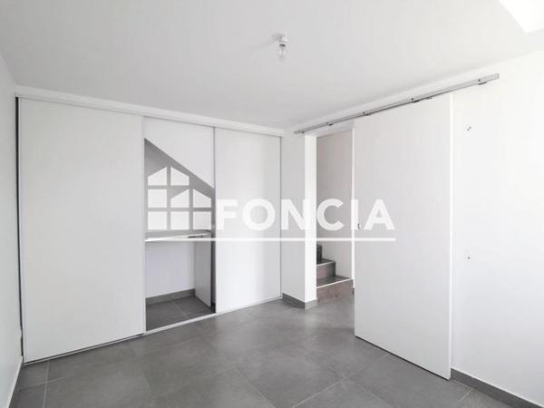 Location Appartement 2 pièces 40.2 m² - 90 AVENUE GABRIEL PERI Saint Martin D'heres 38400