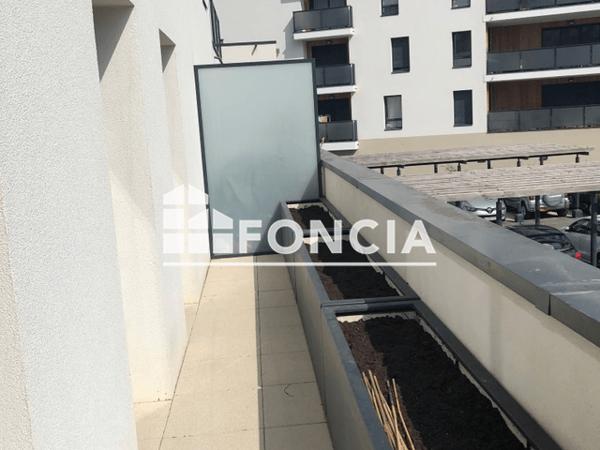 Location Appartement 4 pièces 82.41 m² - 35 RUE DE PITEGNY Gex 01170