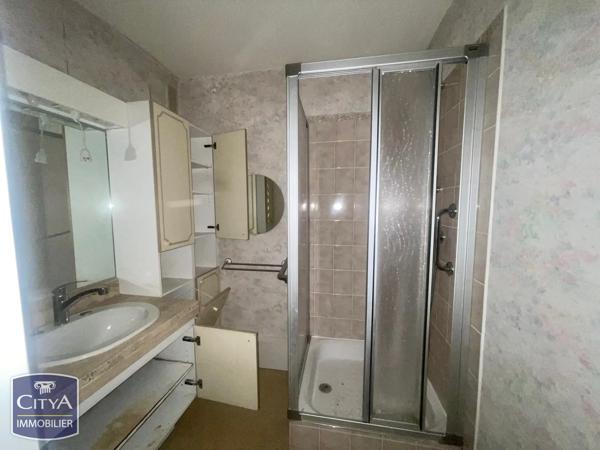 Appartement à vendre 6 pièces 106m² Poitiers (86000)