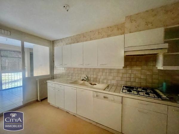 Appartement à vendre 6 pièces 106m² Poitiers (86000)