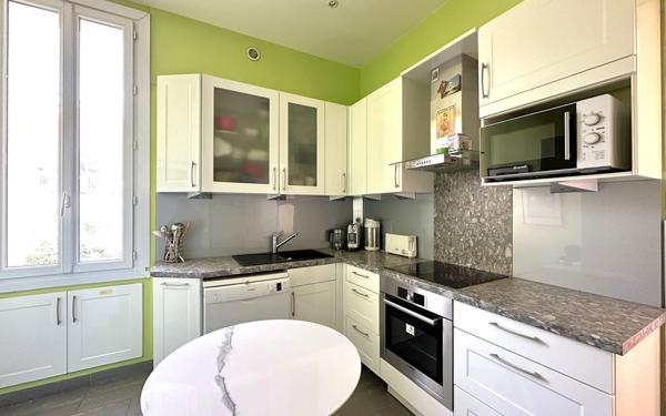 Appartement à vendre    4 pièces • 109,11 m2 Roquebrune-Cap-Martin