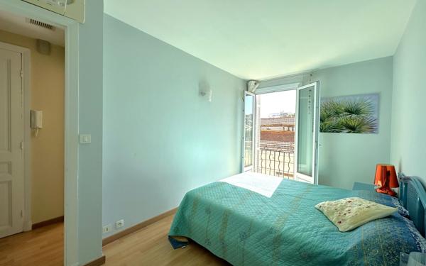 Appartement à vendre    4 pièces • 109,11 m2 Roquebrune-Cap-Martin