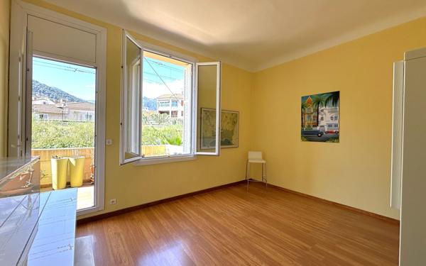 Appartement à vendre    4 pièces • 109,11 m2 Roquebrune-Cap-Martin