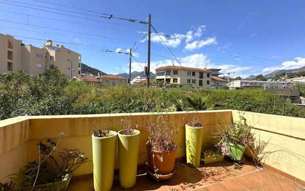 Appartement à vendre    4 pièces • 109,11 m2 Roquebrune-Cap-Martin