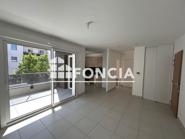Location Appartement 2 pièces 42.12 m² - 33 AVENUE DE GENEVE Thonon Les Bains 74200