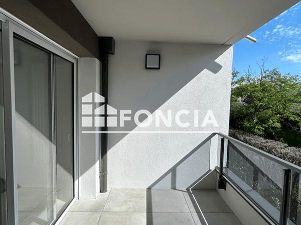 Location Appartement 2 pièces 42.12 m² - 33 AVENUE DE GENEVE Thonon Les Bains 74200