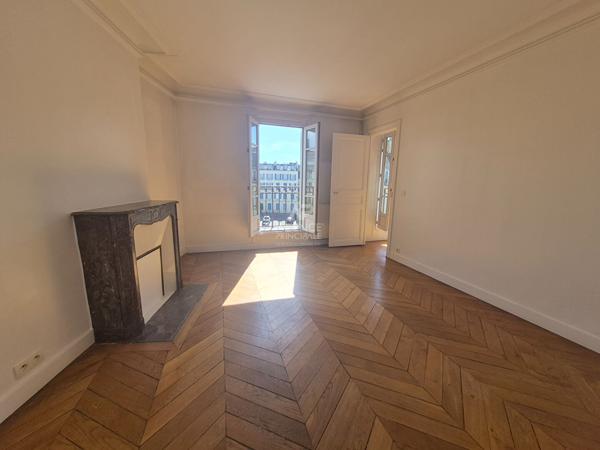 Appartement Saint Germain En Laye 3 pièces 66.44 m2 590 000 € **  - Référence  18115