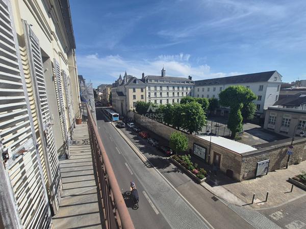 Appartement Saint Germain En Laye 3 pièces 66.44 m2 590 000 € **  - Référence  18115